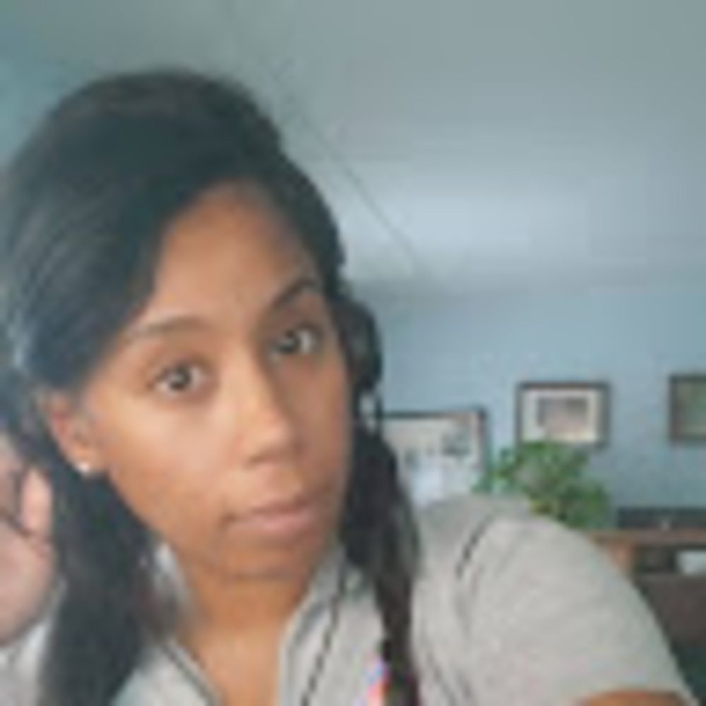 Meet your Posher, Raquel